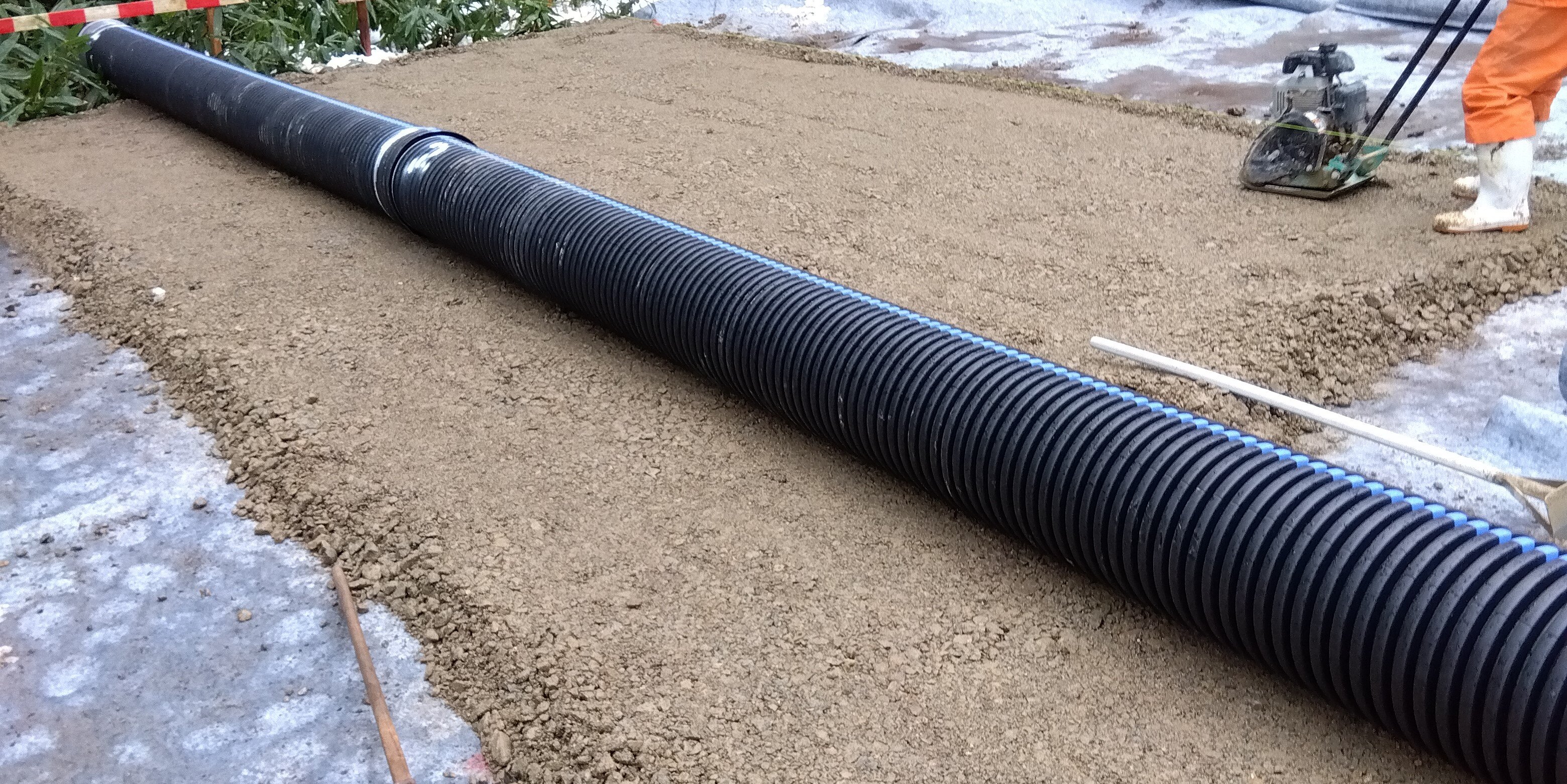 鳥居化成株式会社 │ 高密度ポリエチレン管・ポリエチレンパイプ・樹脂