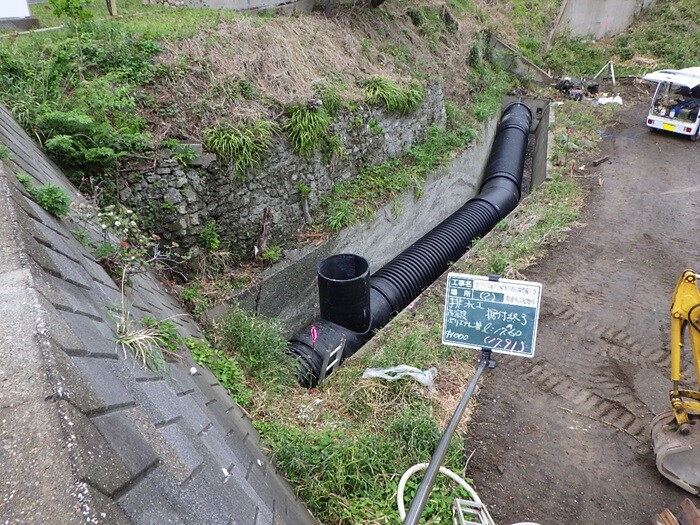 盛土内排水管 ＜ダイポリンハウエル管R30φ1000＞ | 施工事例 | 鳥居